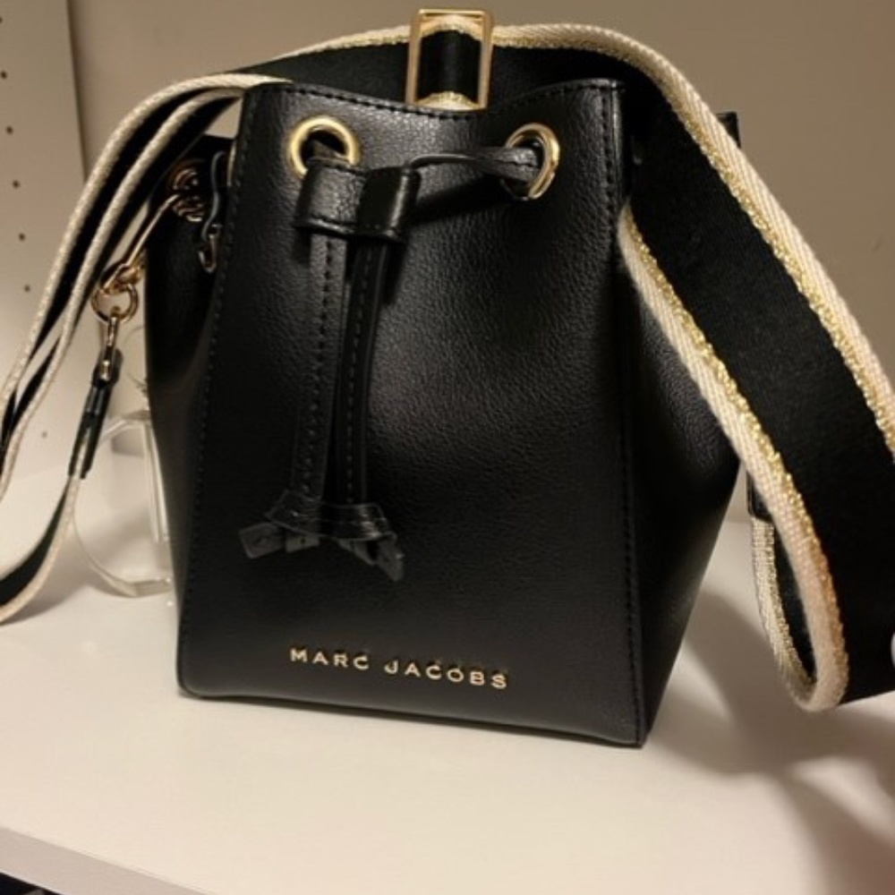 MARC JACOBS Bucket bag